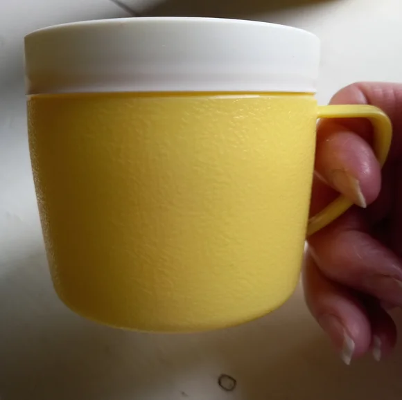 Vintage Therm-o-ware unbreakable cups. - Picture 3 of 14
